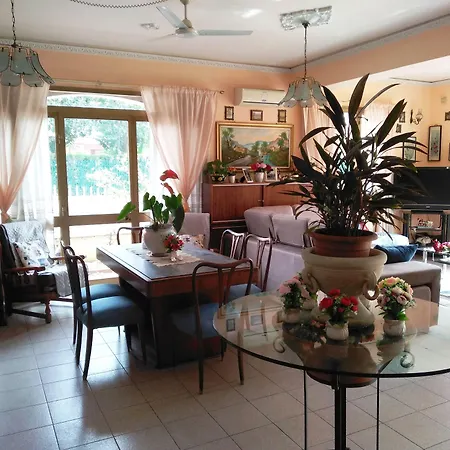 Eliseo Hotel 2*