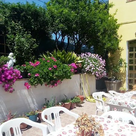 艾里赛奥酒店 酒店 2*