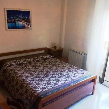 艾里赛奥酒店 贾迪尼-纳克索斯